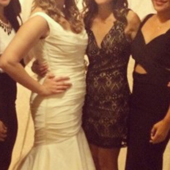 Windsor Black Lace Deep V Dress - Picture 5 of 5